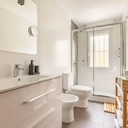 Апартаменти 10 Min Casco Viejo ! Terraza Propia