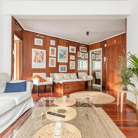 Апартаменти 10 Min Casco Viejo ! Terraza Propia *